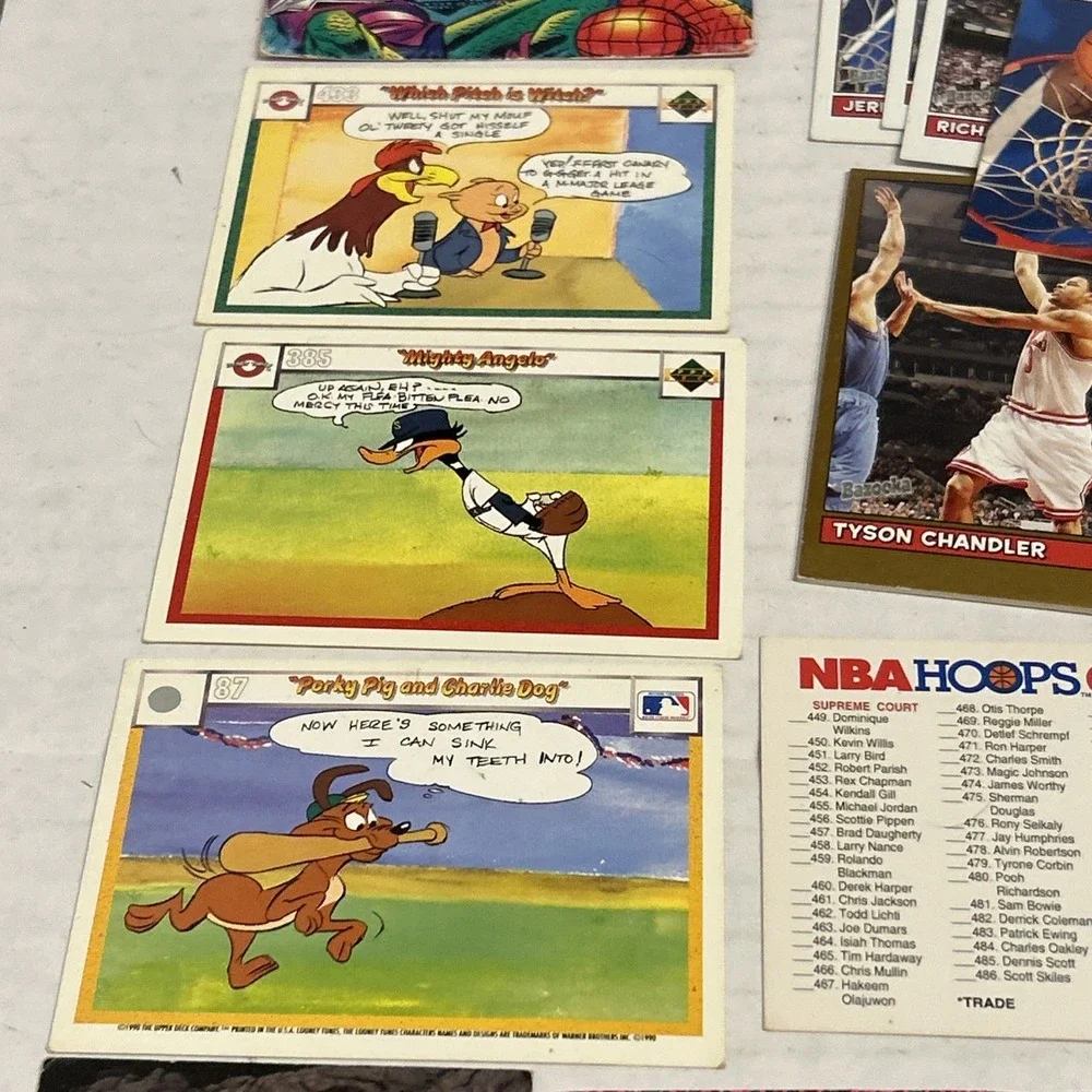 Huge Lot Of Random 90s-2000s Trading Cards NFL, NBA, MLB, Marvel Looney Tunes A2